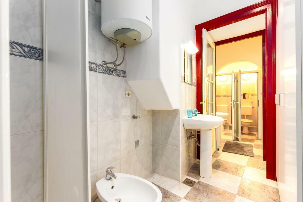 Apartment Dolac In Center Of Town Rijeka Exterior foto